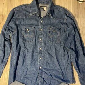 Vintage Wrangler Denim Pearl Snap Shirt – Classic Western Style – Long -